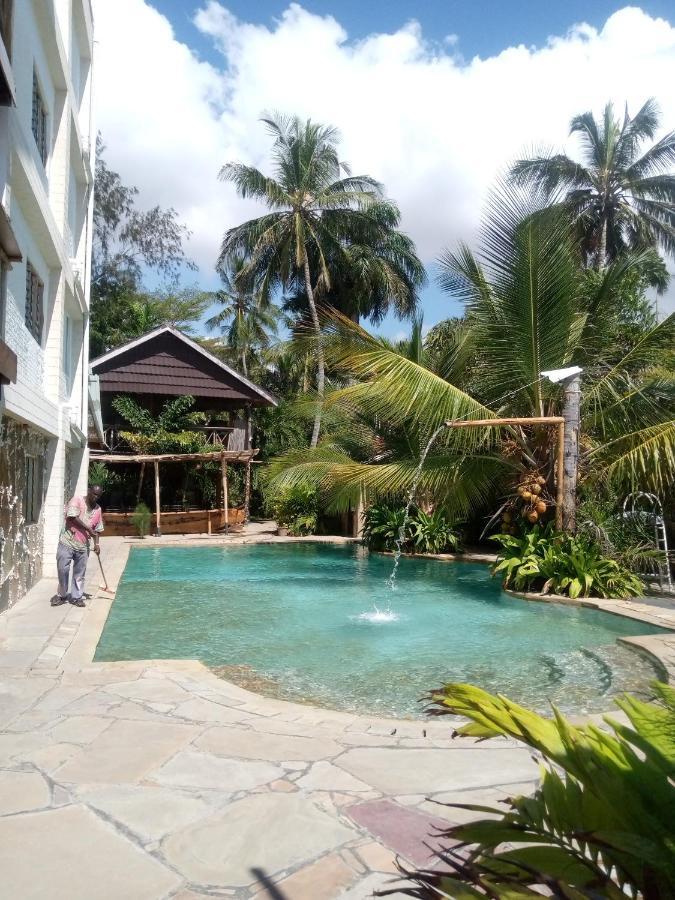 Ziwa Beach Resort Bamburi Kültér fotó