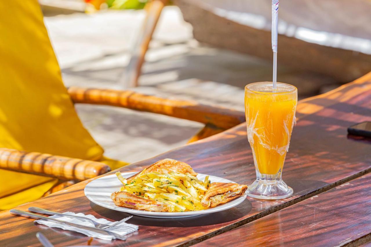 Ziwa Beach Resort Bamburi Kültér fotó